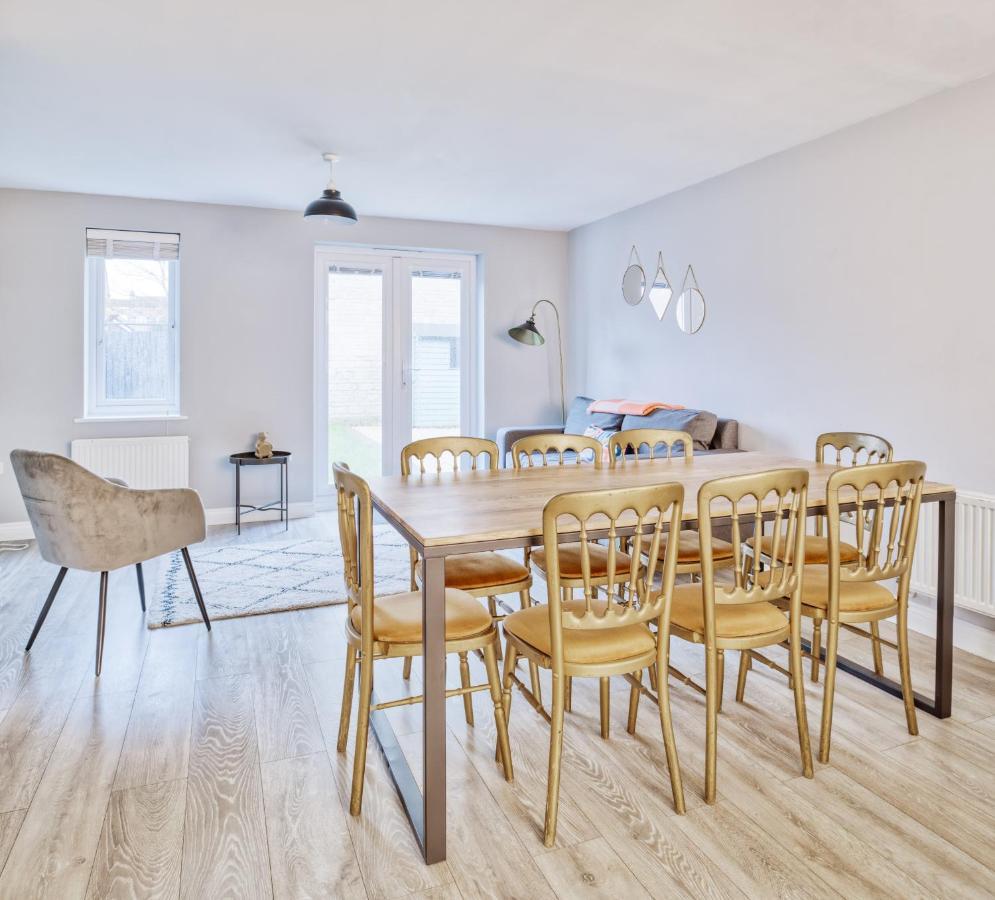 5 Bed House In Gloucester Hucclecote Exteriér fotografie
